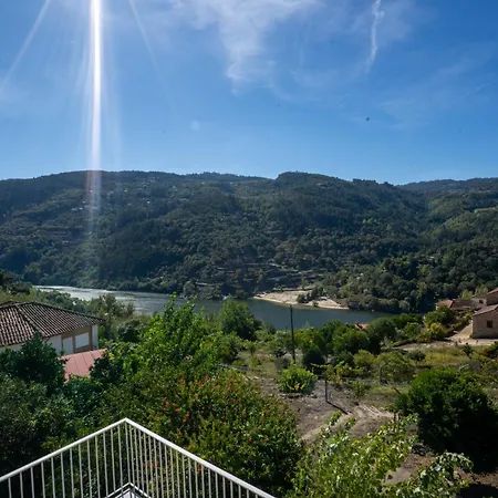 Casa Amarela 公寓 *